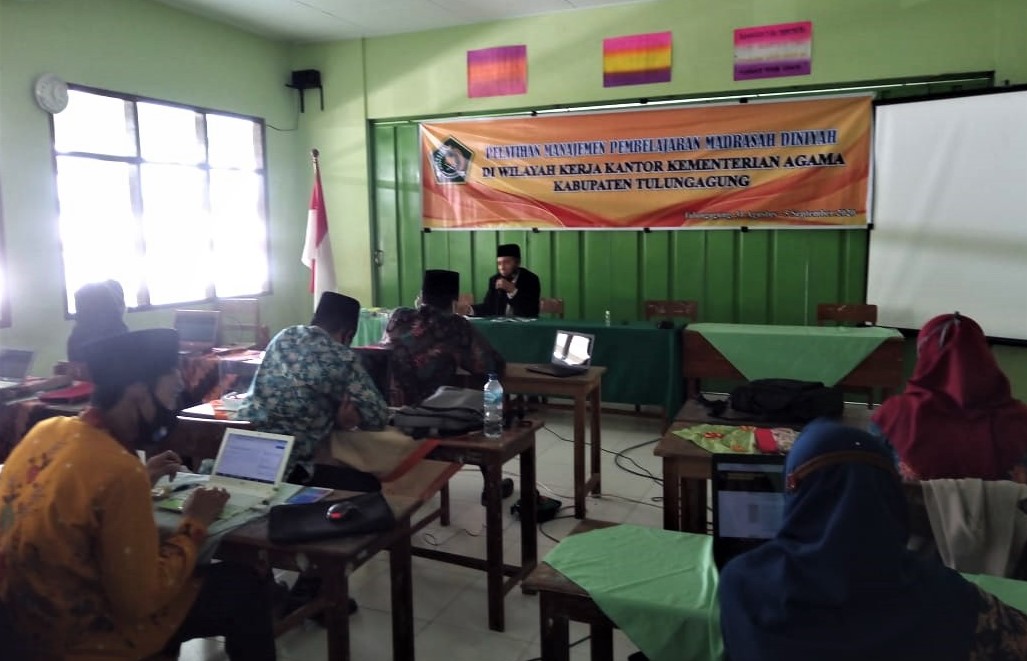 Tutup Pelatihan, Supriono Berpesan Agar Peserta Selesaikan Laporan Pertanggunjawaban Usai Dapatkan Bantuan untuk Madrasah